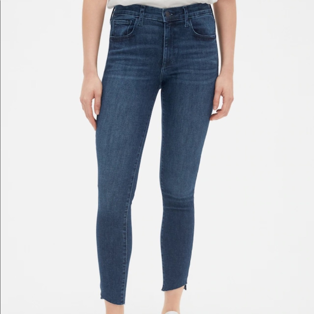 GAP Favorite Jegging Raw Hem 26